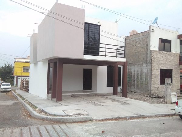 CASA OFICINA EN RENTA 5 RECAMARAS FRACC ATENAS TUXTLA GUTIERREZ CHIAPAS - Image 3