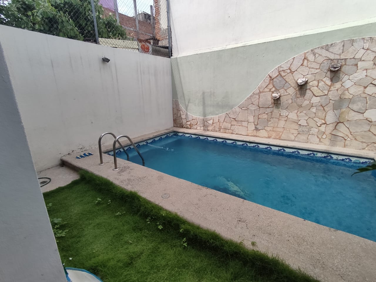 CASA ? EN RENTA ? 4 HAB, ALBERCA, ORIENTE NORTE DE TUXTLA GUTIERREZ  CHIAPAS | Inmobiliaria en Tuxtla Gutierrez Chiapas ? INMOBILIARIE®